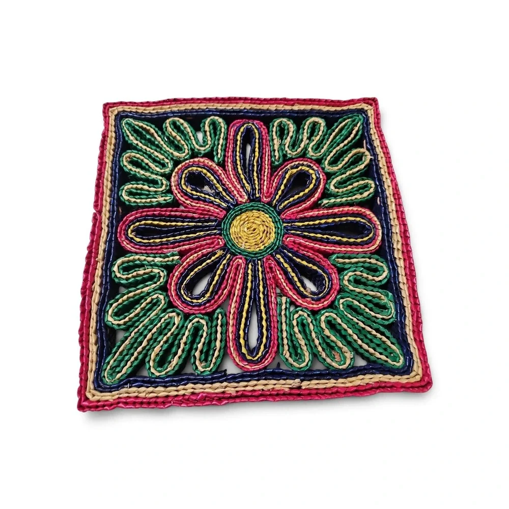 Vintage Straw Raffia Trivets Coasters 2pc Boho Floral Woven Hot Pads Square 0428